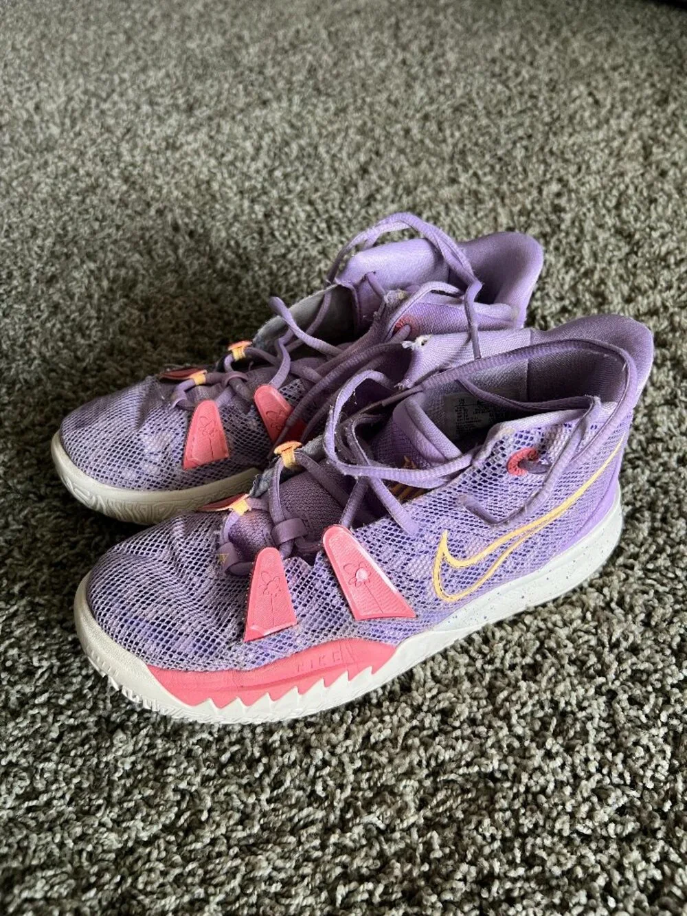 Girls Rare Nike Kyrie 7 Lilac Melon Tint CT4080-501 GS Youth Size 7Y